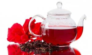 Чим корисний каркаде чай і які корисні властивості він володіє